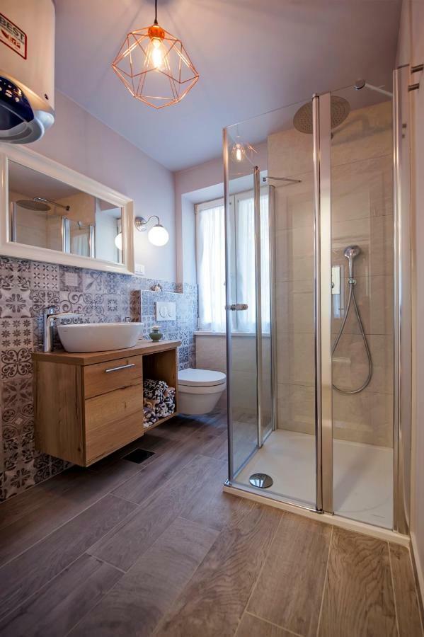 Studio Apartment Kris 罗维尼 外观 照片